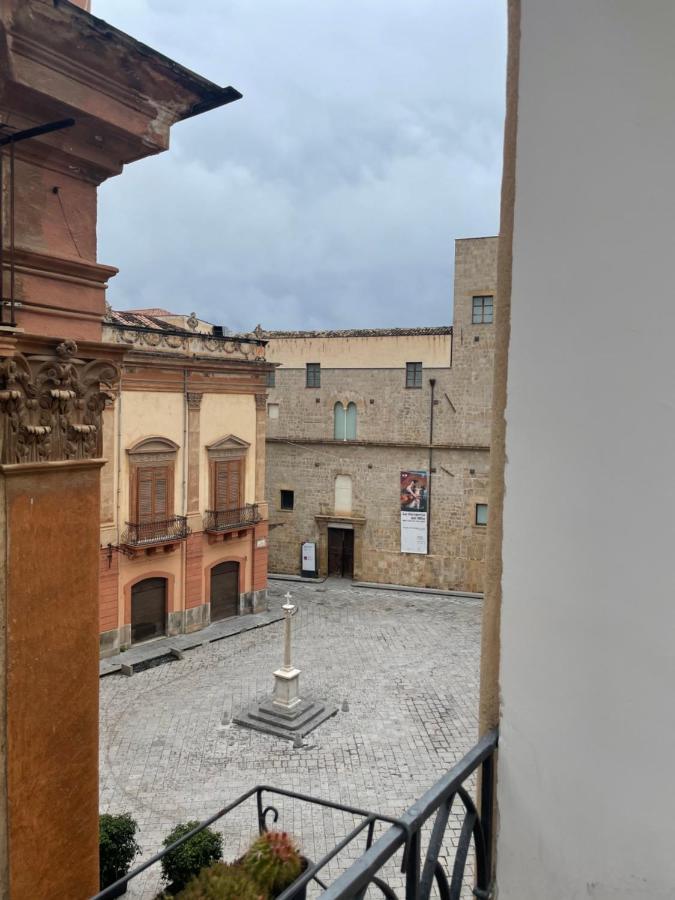 Appartamento Mansardato Nel Cuore Di Palermo - Accesso Terrazza ภายนอก รูปภาพ